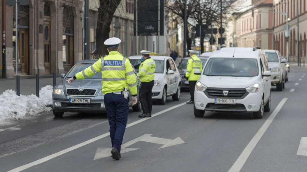 Modificare pentru mașină. RAR a schimbat legea. Șoferii care prezintă Poliției un certificat în plus