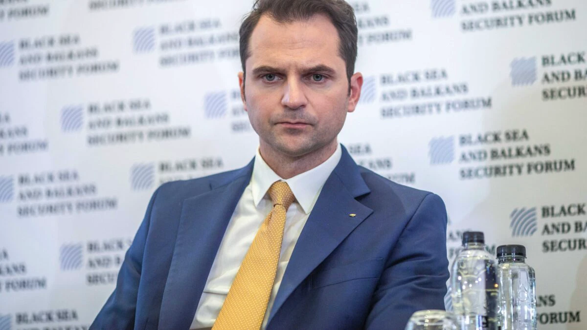 Bani europeni pentru energie verde. Două noi parcuri fotovoltaice și sisteme de stocare, finanțate de Ministerul Energiei